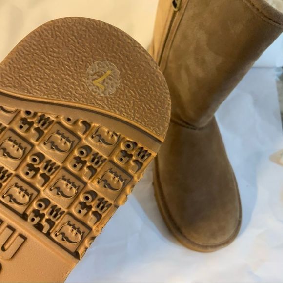 Lamo Tan Ankle Boots - Picture 11 of 11